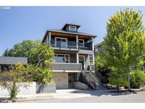 8075 N Edison St, Portland, OR 97203