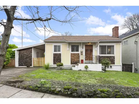 109 S Lowell St, Portland, OR 97239