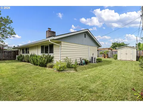 Exterior - 2895 Ferry St, Eugene, OR 97405 photo 13 of 13