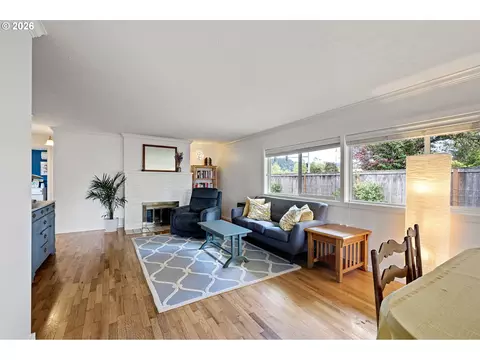 Living - 2895 Ferry St, Eugene, OR 97405 photo 3 of 4