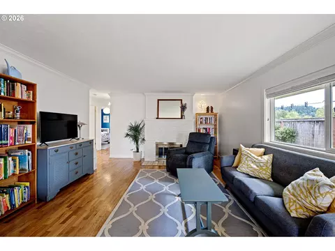 Living - 2895 Ferry St, Eugene, OR 97405 photo 2 of 4