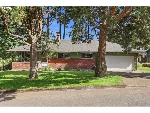 3743 SE Hager Ln, Milwaukie, OR 97267