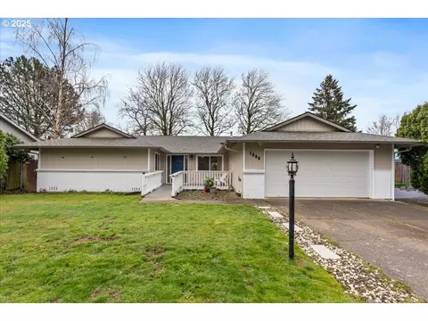1388 NE 19th St, Gresham, OR 97030