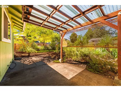 Other - 6323 B St, Springfield, OR 97478 photo 3 of 6