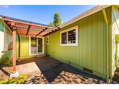 Other - 6323 B St, Springfield, OR 97478 photo 4 of 6