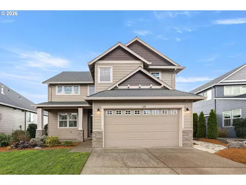 520 Tukwila Dr, Woodburn, OR 97071