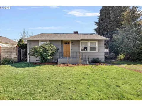 52394 SE 3rd St, Scappoose, OR 97056