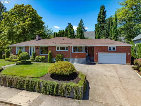 Exterior - 2196 Olive St, Eugene, OR 97405 photo 1 of 9