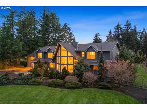 12803 SE 222nd Dr, Damascus, OR 97089
