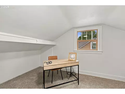 Other - 352 W M St, Springfield, OR 97477 photo 4 of 10