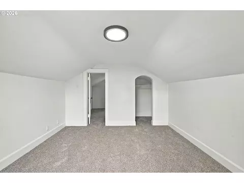 Bedroom - 352 W M St, Springfield, OR 97477 photo 10 of 10