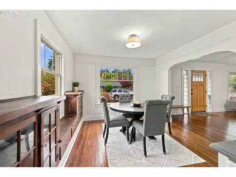 Dining - 352 W M St, Springfield, OR 97477 photo 4 of 4