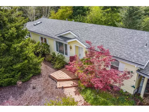 544 Cochran Ln, White Salmon, WA 98672