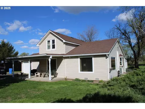 49524 Adams Rd, Adams, OR 97810