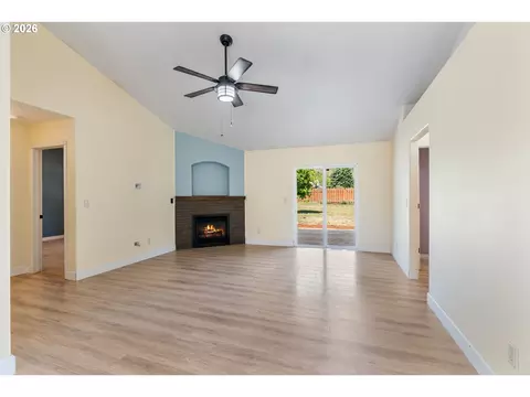 Living - 11 Timber Pl, Carson, WA 98610 photo 1 of 3