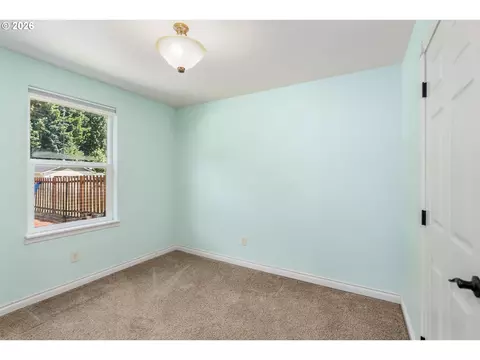 Bedroom - 11 Timber Pl, Carson, WA 98610 photo 3 of 6