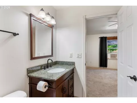 Bath - 11 Timber Pl, Carson, WA 98610 photo 2 of 4