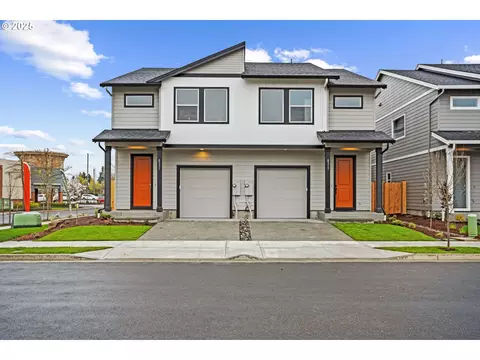 13501 NE 86th St #122, Vancouver, WA 98682
