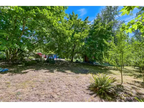 Exterior - 5717 SE Salquist Rd, Gresham, OR 97080 photo 10 of 13