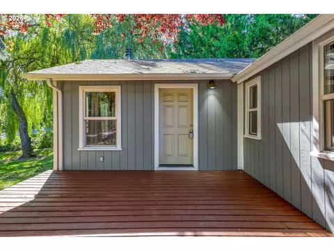 Exterior - 5717 SE Salquist Rd, Gresham, OR 97080 photo 2 of 13