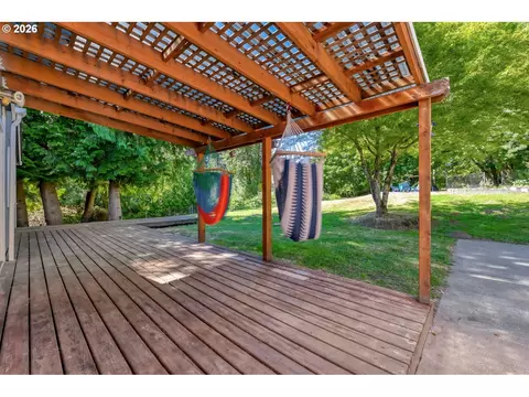 Exterior - 5717 SE Salquist Rd, Gresham, OR 97080 photo 3 of 13