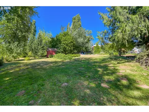 Exterior - 5717 SE Salquist Rd, Gresham, OR 97080 photo 12 of 13