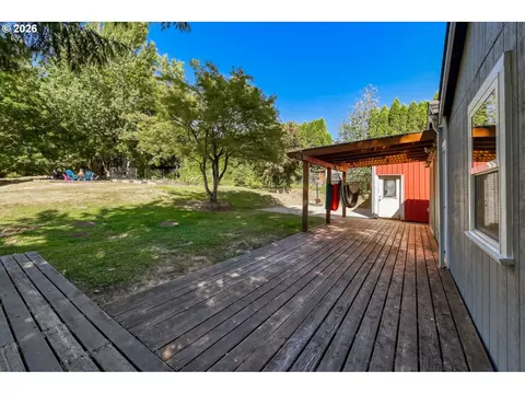 Exterior - 5717 SE Salquist Rd, Gresham, OR 97080 photo 4 of 13