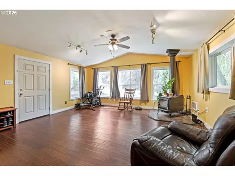 Living - 5717 SE Salquist Rd, Gresham, OR 97080 photo 2 of 3