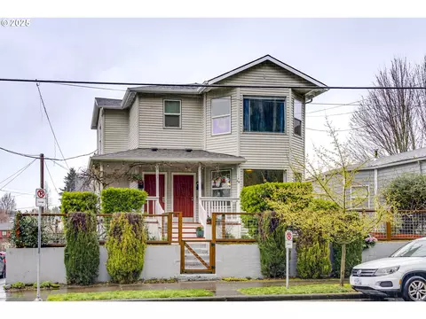 2103 SE Stark St, Portland, OR 97214