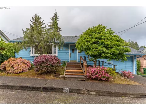 725 N 9th St, Coos Bay, OR 97420