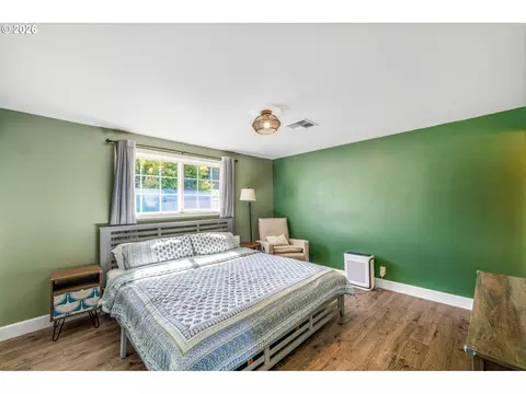 Bedroom - 276 Knight Ave, Eugene, OR 97404 photo 3 of 6