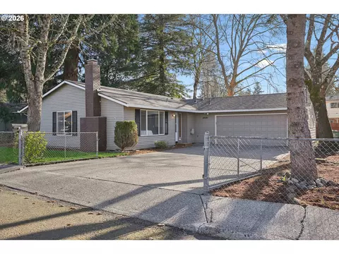 4526 SE Rhodesa St, Milwaukie, OR 97222