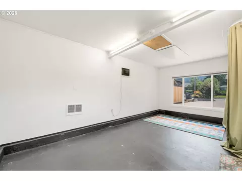 Other - 7118 C St, Springfield, OR 97478 photo 7 of 12