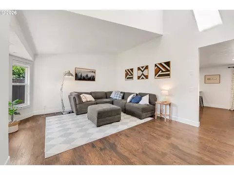 Living - 7118 C St, Springfield, OR 97478 photo 1 of 1