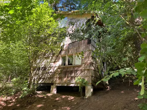 2536 SE Mannthey Rd, Corbett, OR 97019