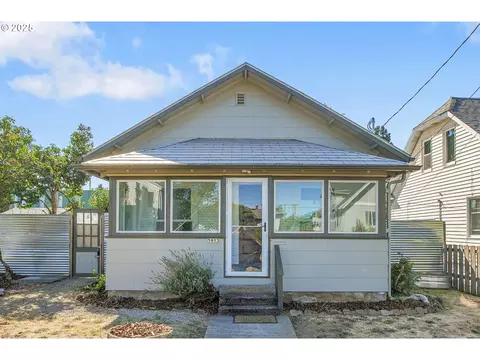5913 SE 86th Ave, Portland, OR 97266