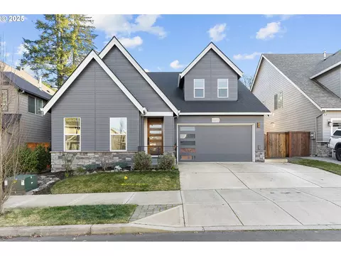 1724 N Sweetgum St, Canby, OR 97013