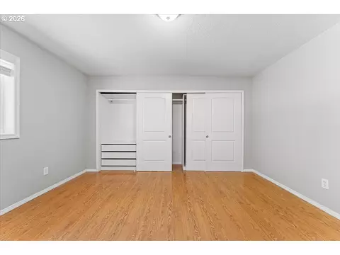 Bedroom - 36440 Orr Cir, Sandy, OR 97055 photo 5 of 10