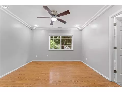 Bedroom - 36440 Orr Cir, Sandy, OR 97055 photo 2 of 10
