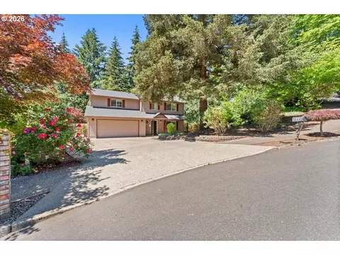 Exterior - 36440 Orr Cir, Sandy, OR 97055 photo 2 of 10