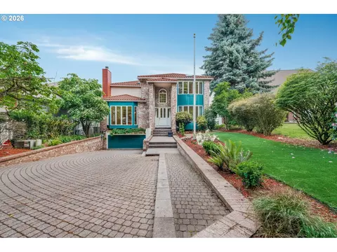 9101 NE Cliff St, Portland, OR 97220
