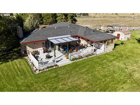16458 Coffey Ln, Haines, OR 97833