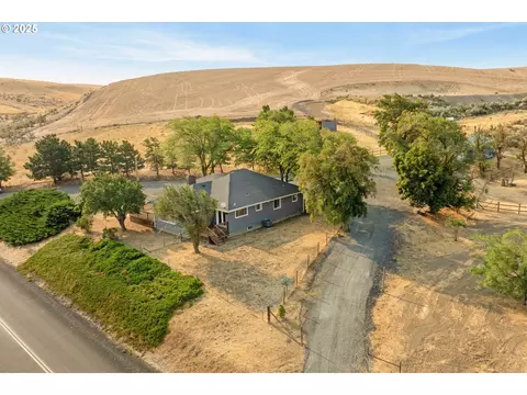 73002 Gordon Ridge Rd, Wasco, OR 97065