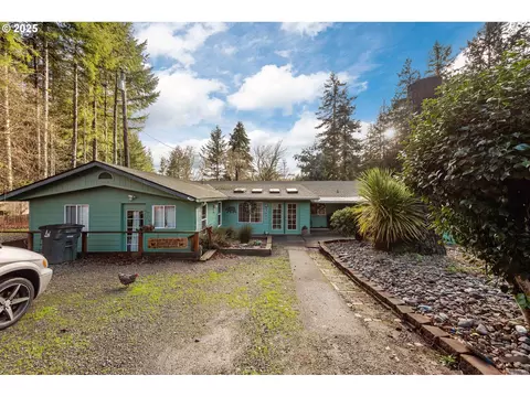 93496 Easy Ln, Coos Bay, OR 97420