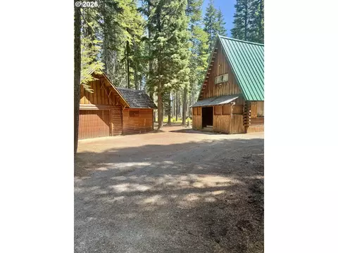 10 Diamond Lake Loop, Chemult, OR 97731