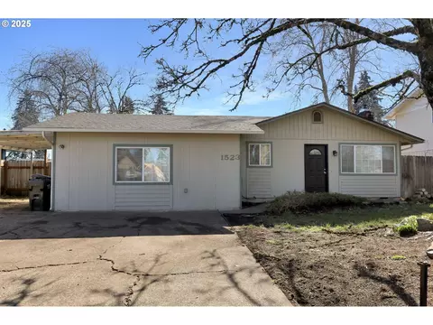 1523 W Fairview Dr, Springfield, OR 97477
