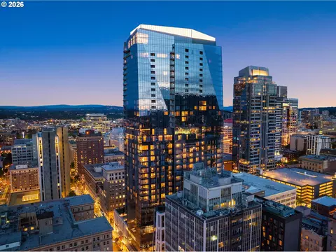 550 SW 10th Ave #2505, Portland, OR 97205
