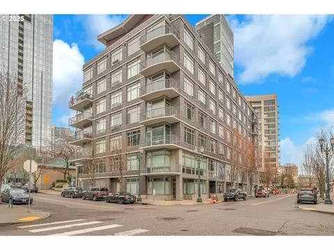 1255 NW 9th Ave #402, Portland, OR 97209