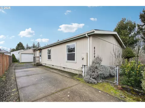 6209 SE 142nd Ave, Portland, OR 97236