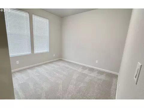 Bedroom - 2011 Bethany St, Longview, WA 98632 photo 1 of 5